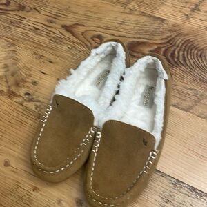 Koolaburra by Ugg Leather moccasins with fur lining size 7